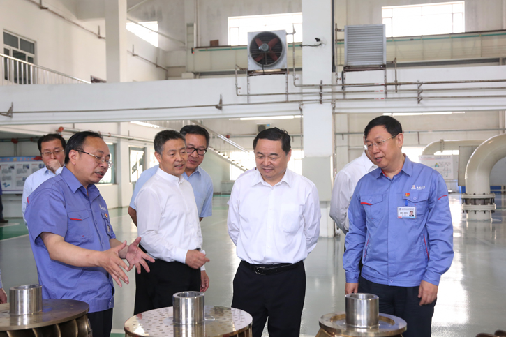 郝鹏参观调查人生就是博官网集团